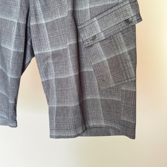 Fox Cargo Shorts - Picture 4 of 10